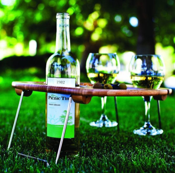 Бамбуковый столик для вина от Mesavino