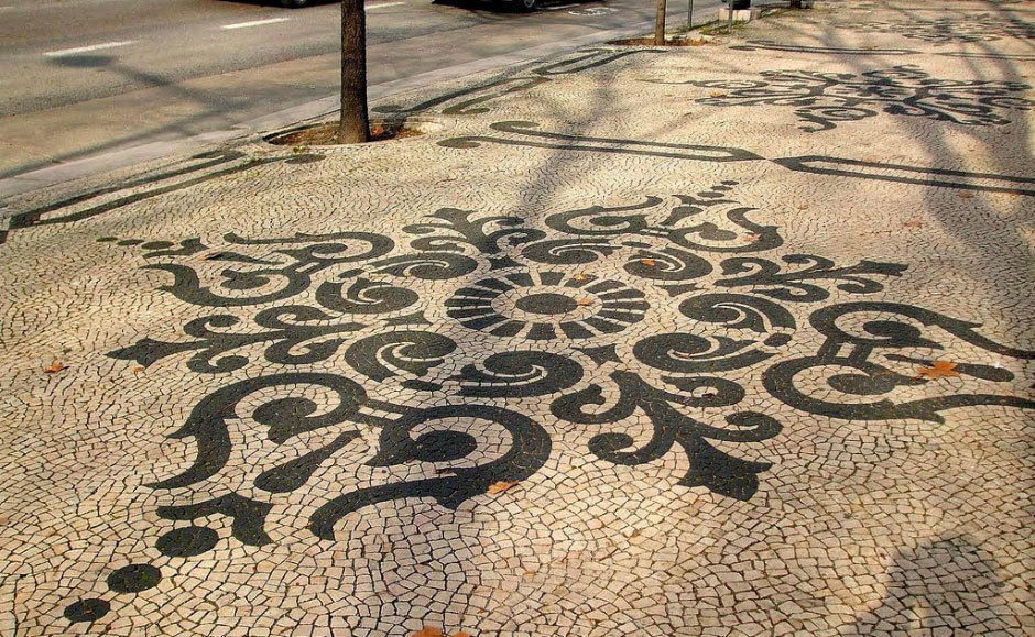 тротуарная плитка на Авенида да Либердаде (2)