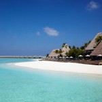 Виллы на Мальдивах с подводным рестораном — Anantara Kihavah Villas
