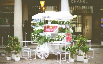 Цветочный бутик Chanel’s Nail Bar & Flower Stall в Ковент-Гарден